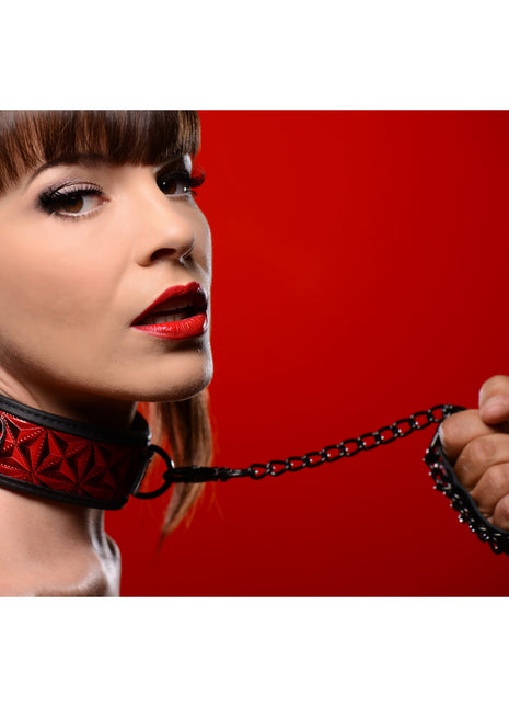 Crimson Tied Collar With Leash